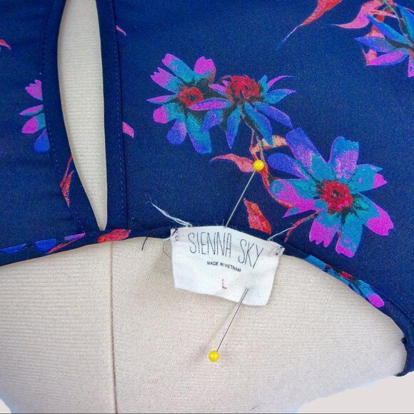 Sienna Sky Blue Floral Ruffle Sleeved Blouse - Picture 4 of 4